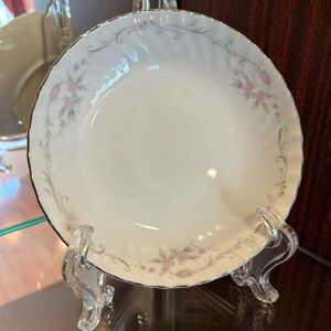 Gold Standard Porcelain Round Ice Cream or Dessert Bowl